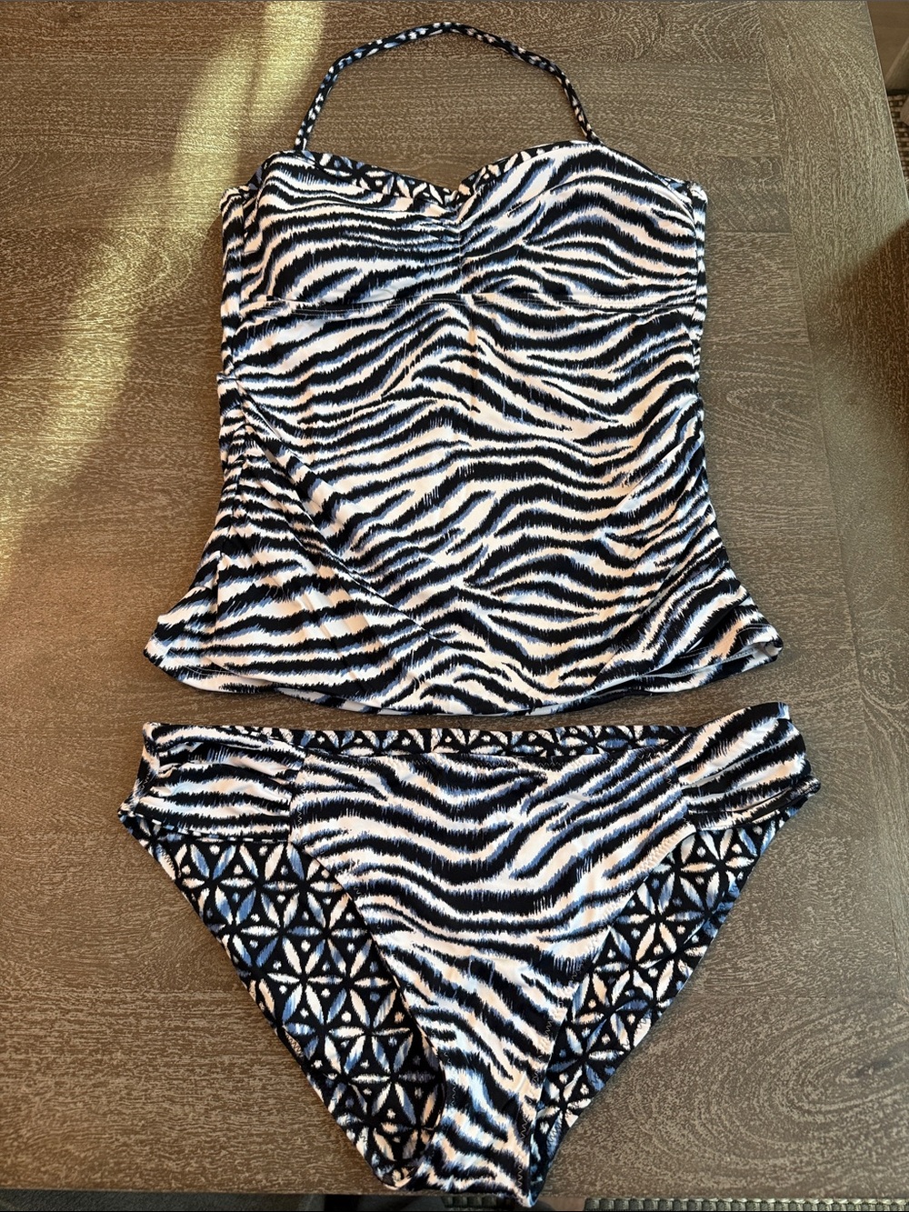 Tommy Bahama Black and White Zebra Print Tankini Set